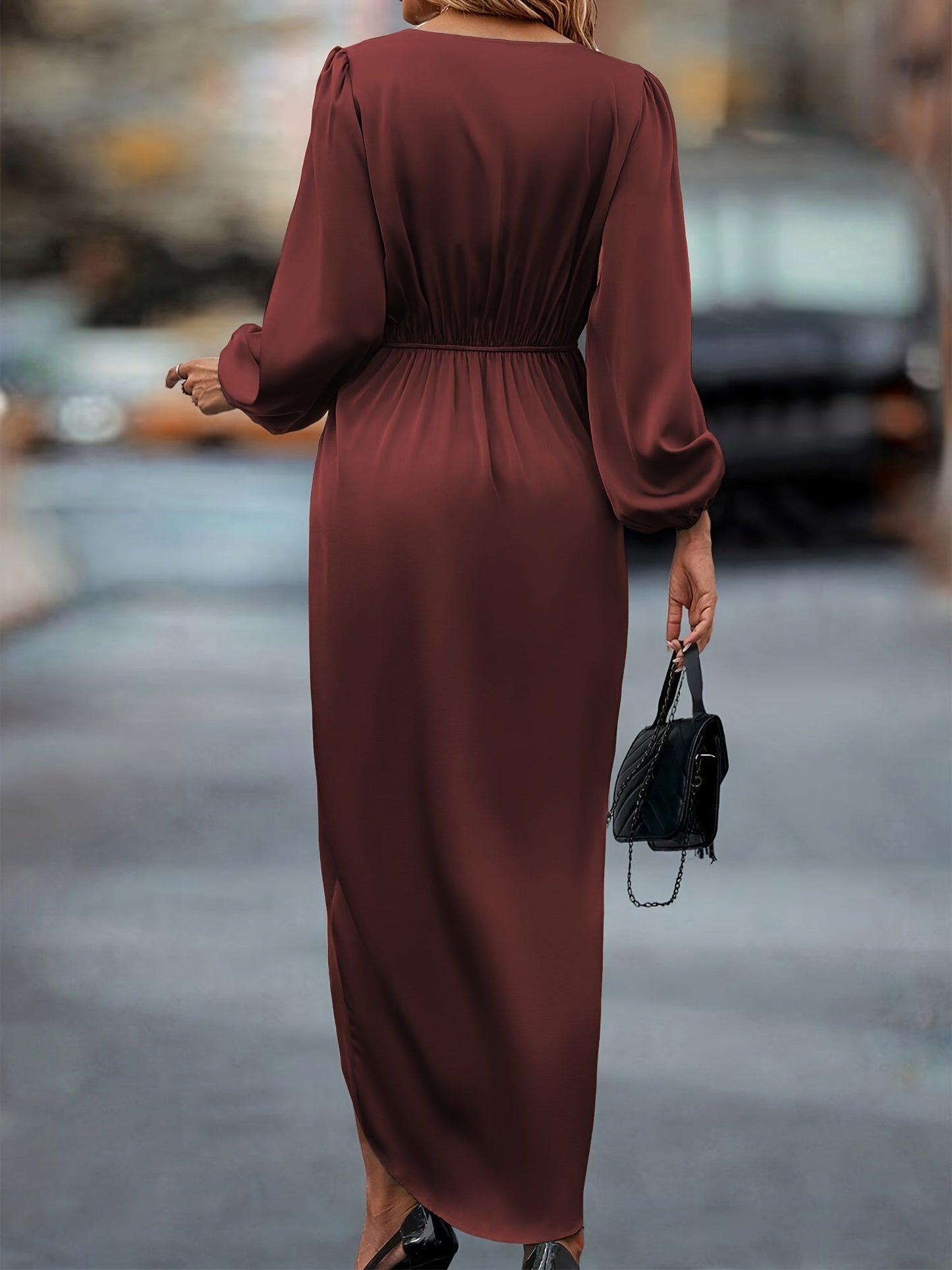 MADELINA | Satin Kleid mit langen Ärmeln für Hochzeitsgäste