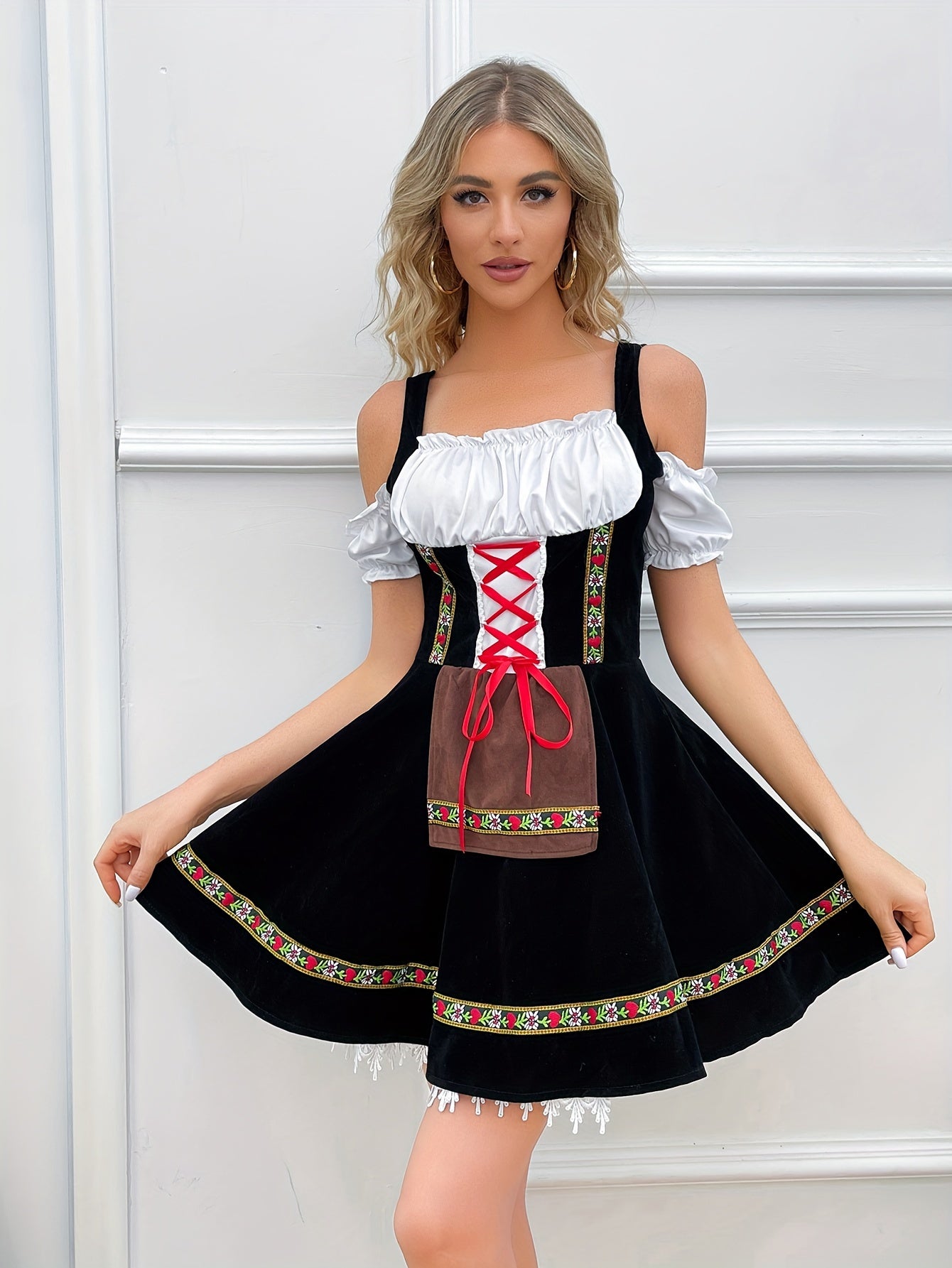 Damen Dirndl Kleid Schwarz Schulterfrei – Elegantes Oktoberfest Trachtenkleid mit Femininer Raffinesse