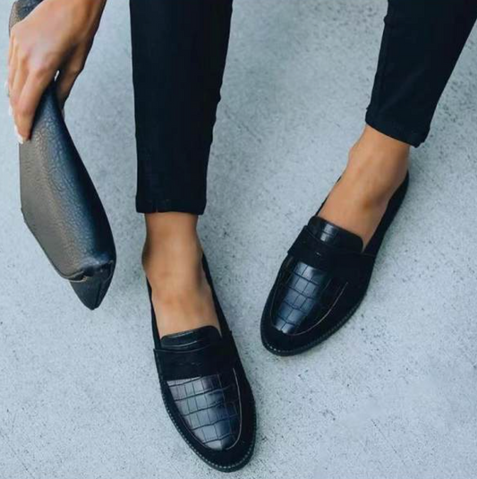 IRINA | Schwarze Wildleder Loafers mit Minimalistischer Klasse