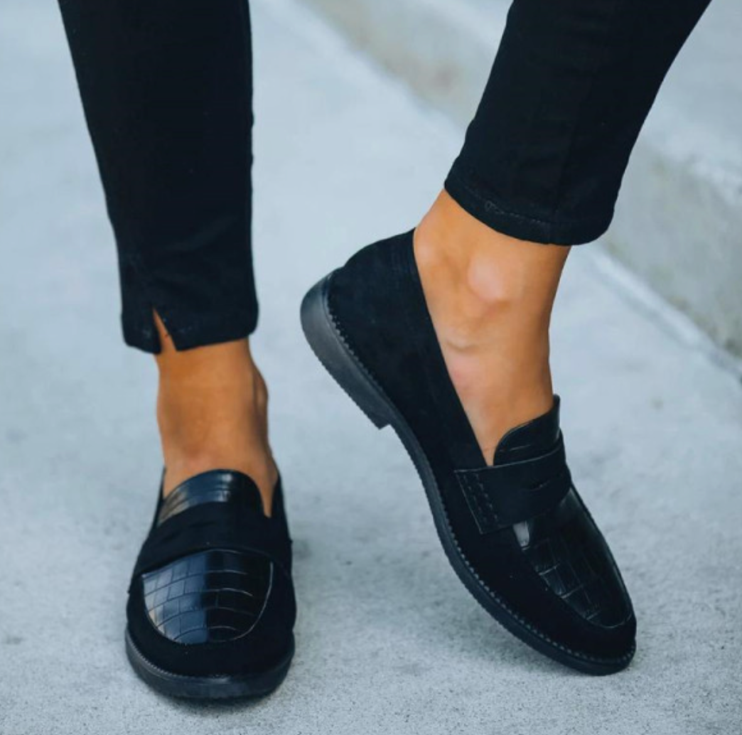 IRINA | Schwarze Wildleder Loafers mit Minimalistischer Klasse