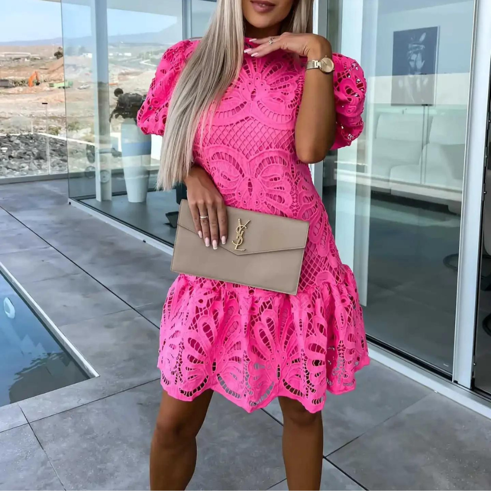 Celina – Modische Spitzenkleid mit Puffärmeln für Damen