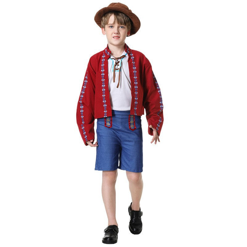 Damen Trachtenoutfit mit Jacke, Bluse, Shorts & Hut – Tradition trifft modernen Charme