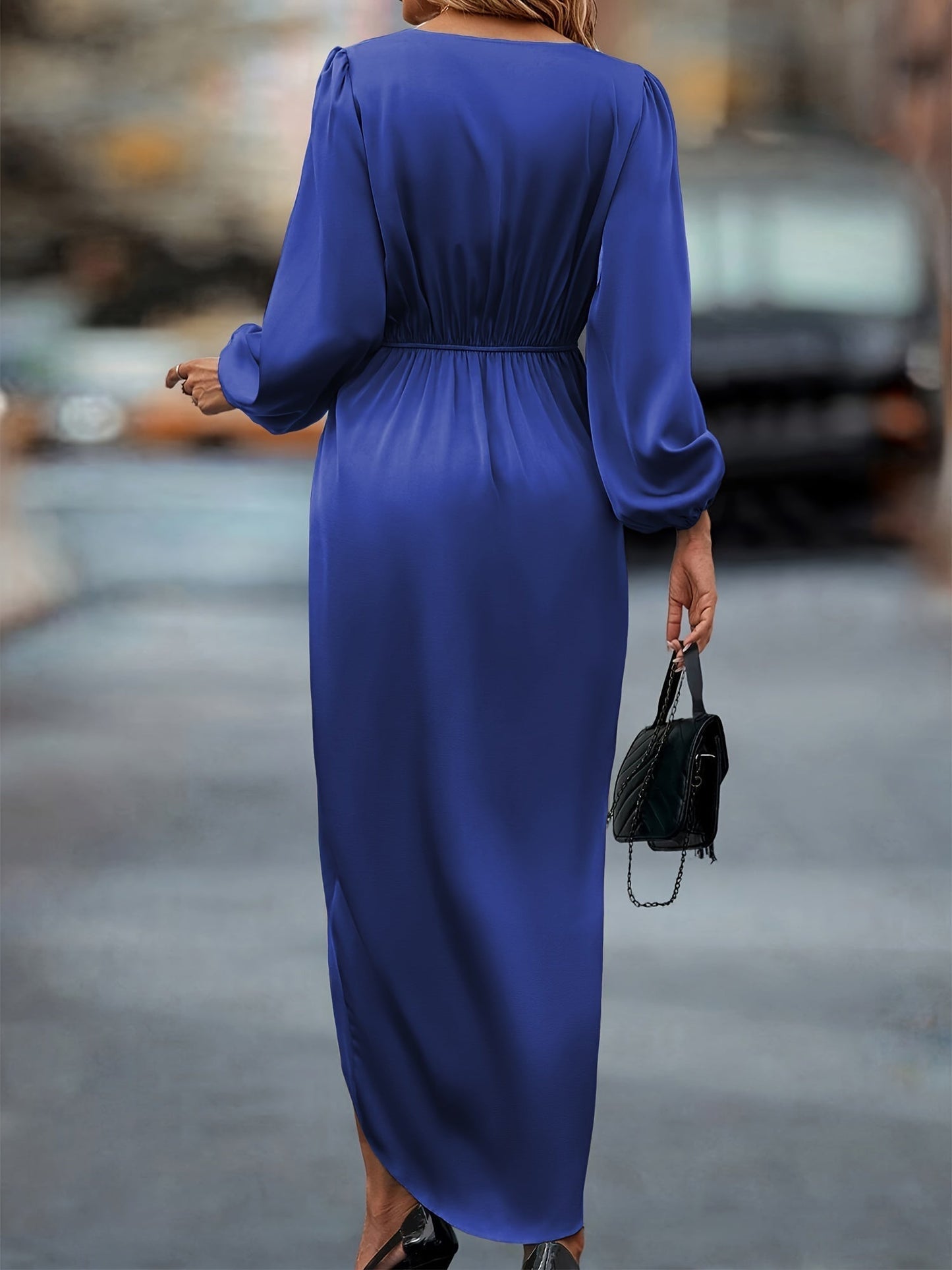 MADELINA | Satin Kleid mit langen Ärmeln für Hochzeitsgäste
