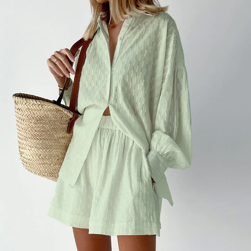 Zweiteiliges Damen Set mit Button-Down Oberteil & Lässigen Shorts | Sommer Outfit