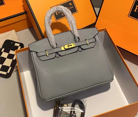 Exquisite Lederhandtasche für Frauen: Zeitlose Eleganz und Nachhaltigkeit