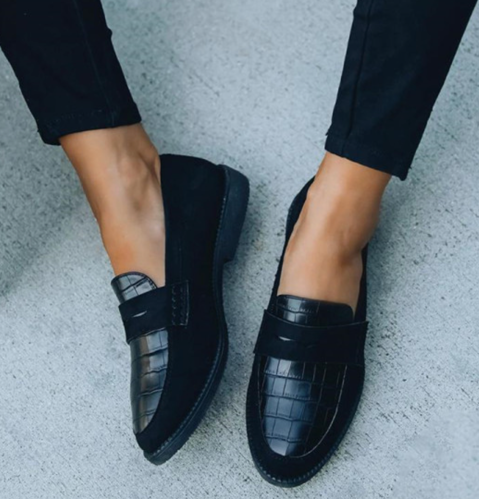 IRINA | Schwarze Wildleder Loafers mit Minimalistischer Klasse